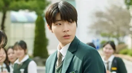 Episodio 01: "Ju-won, San-ha y Hae-joon se conocen"